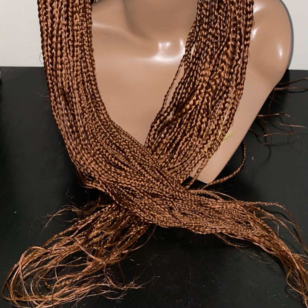 Handmade braided wig - Picture 2 of 4